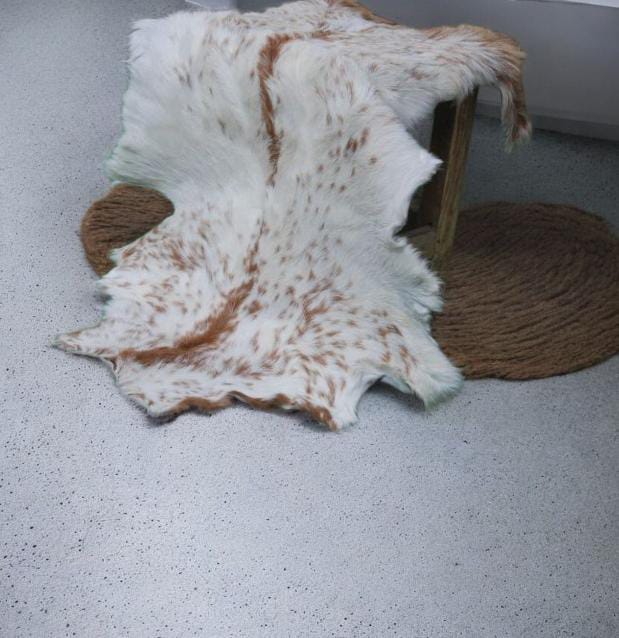Premium Natural Cowhide Rug – Brown & White Speckled Hair-On Hide